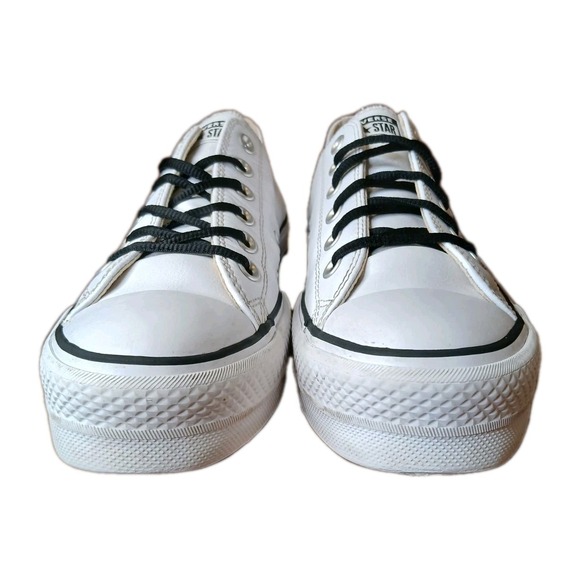 Converse Chuck Taylor All Star Clean White Leather Platform 561680C Sz 8.5 #1383 - Picture 2 of 13